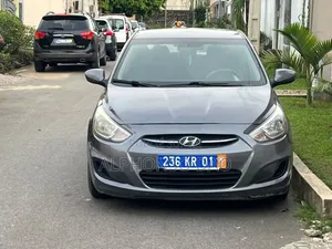 Hyundai Accent 2017 Argenté