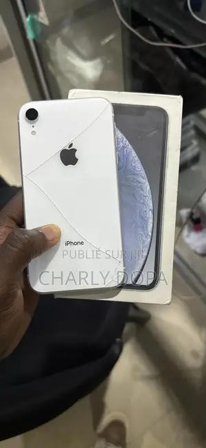 Photo - Apple iPhone XR 64 GB Blanc
