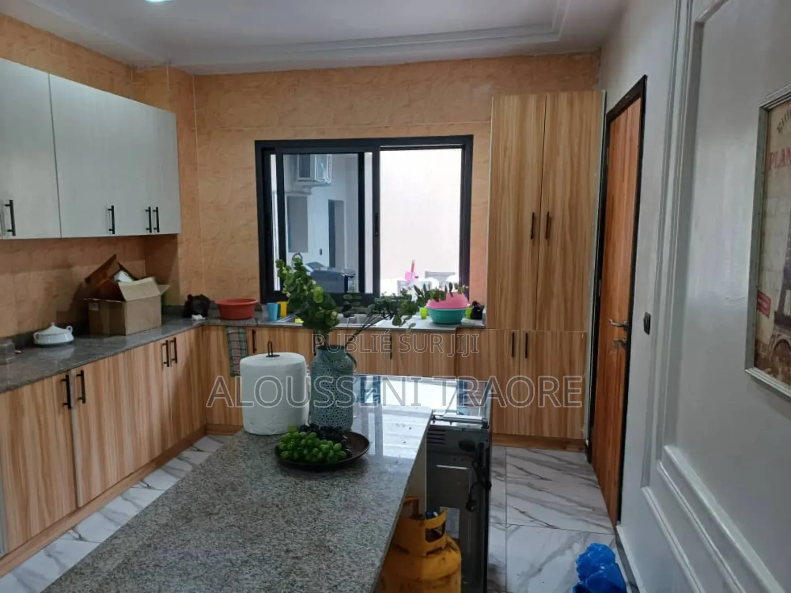 4chbre Maison dans Tas Btp Entreprise, Cocody à Vendre