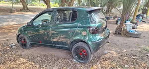 Toyota Yaris 1.3 Sol 2004 Vert