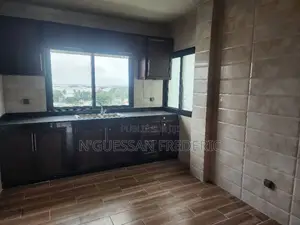 À Louer Bureau Open Space À Marcory Sur Le Boulevard Vge