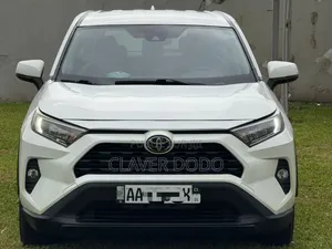 Photo - Toyota RAV4 2020 Gris