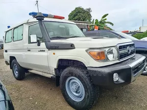 Toyota Land Cruiser 2017 Blanc
