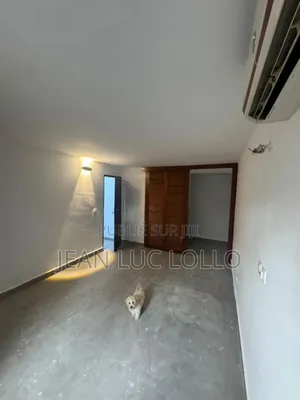 Photo - 3chbre Appartement dans Lollo, Deux Plateaux à Louer