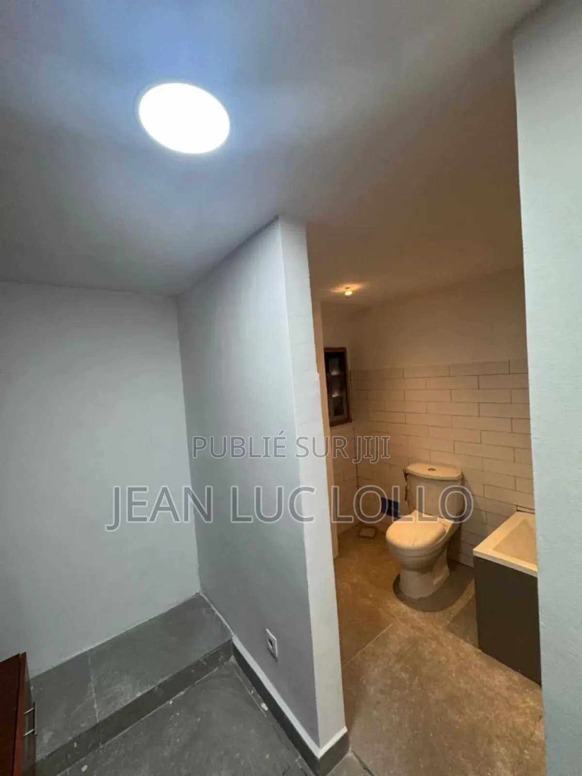 3chbre Appartement dans Lollo, Deux Plateaux à Louer