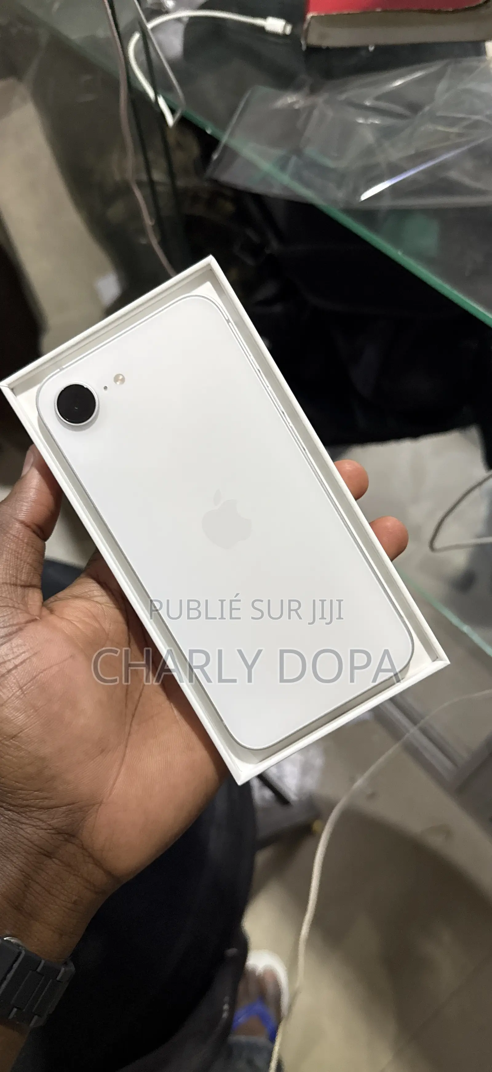 Apple iPhone 16e 128 GB Blanc