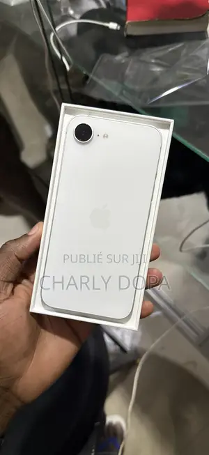 Photo - Apple iPhone 16e 128 GB Blanc