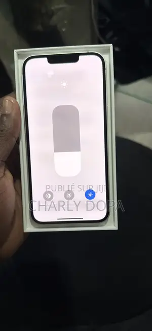 Apple iPhone 16e 128 GB Blanc