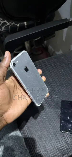 Apple iPhone 7 32 GB Argenté