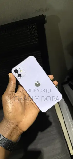Apple iPhone 11 64 GB Violet