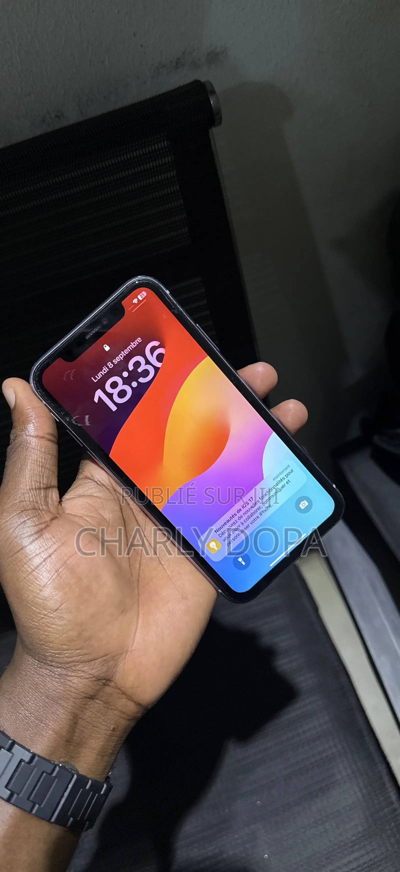 Apple iPhone 11 64 GB Violet