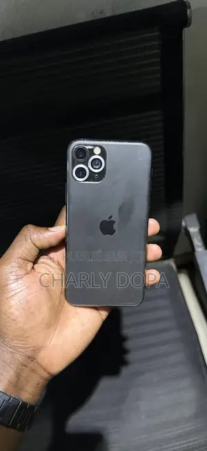 Photo - Apple iPhone 11 Pro 64 GB Vert