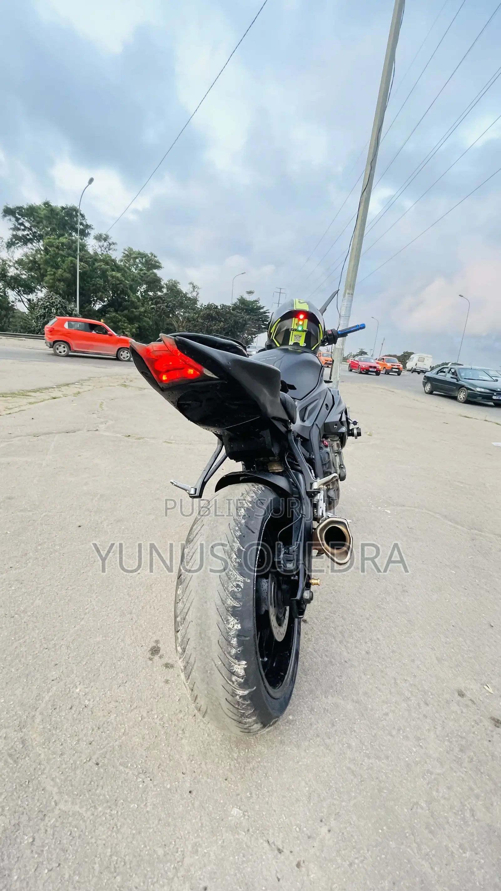 BMW Sport 2018 Black