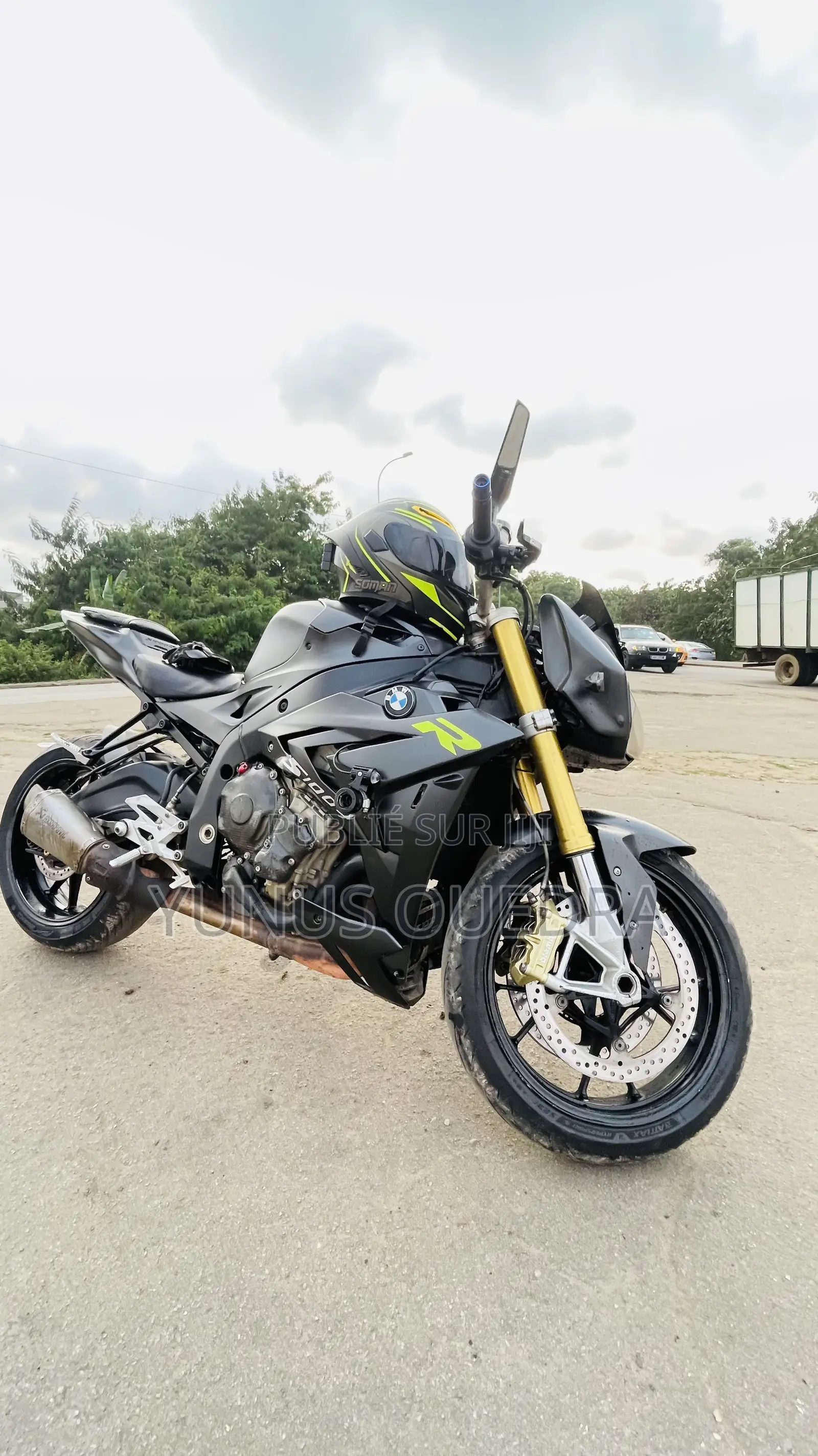 BMW Sport 2018 Black