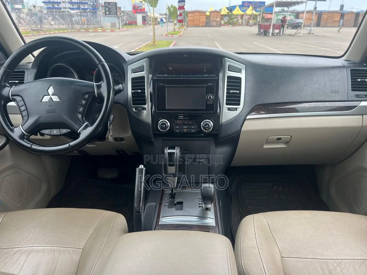 Mitsubishi Pajero 2023 Gris