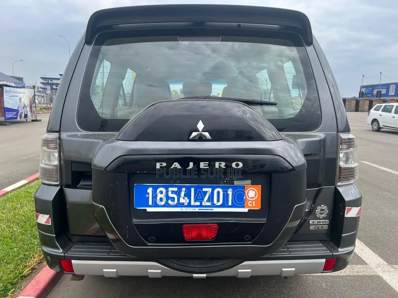 Mitsubishi Pajero 2023 Gris