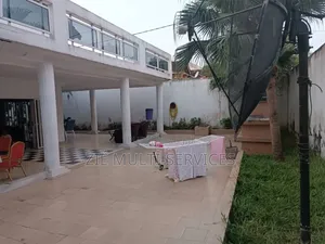 Furnished 12chbre Duplex dans Zié Multi-Service, Cocody à Vendre