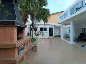 Furnished 12chbre Duplex dans Zié Multi-Service, Cocody à Vendre