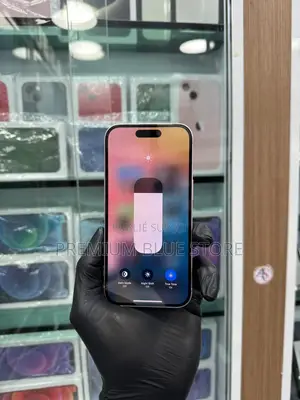 Neuf Apple iPhone 15 128 GB