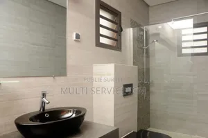 4chbre Duplex dans Ismaël Coulibaly, Cocody à Louer