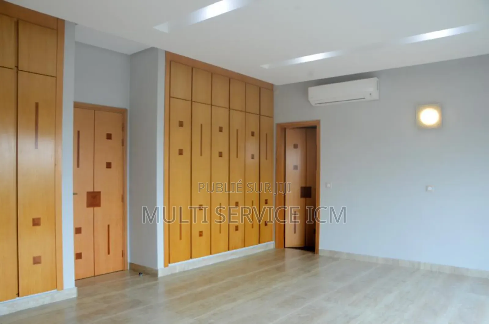 4chbre Duplex dans Ismaël Coulibaly, Cocody à Louer