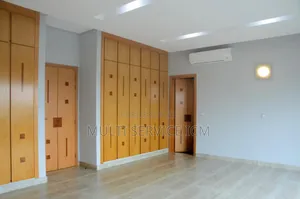 4chbre Duplex dans Ismaël Coulibaly, Cocody à Louer