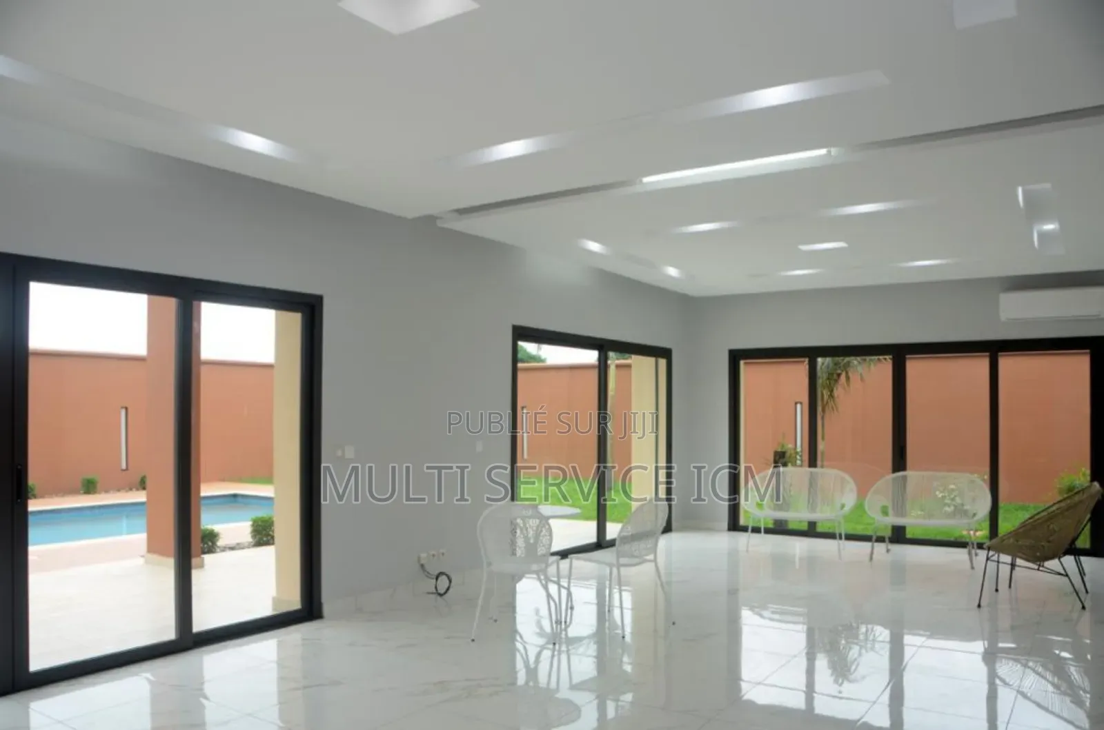 4chbre Duplex dans Ismaël Coulibaly, Cocody à Louer