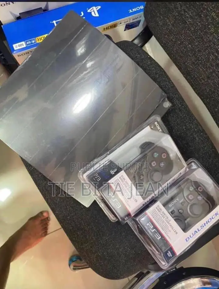 Ps3 Craqué Avec 20jeux Intégré État Neuf