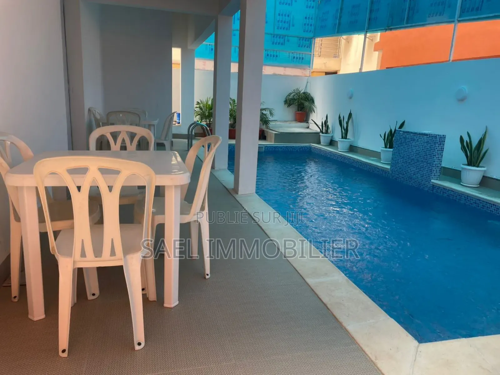 5chbre Villa dans Sael, Cocody à Louer