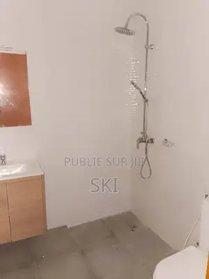 2chbre Appartement dans Cocody à Louer