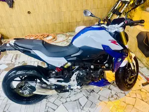 Photo - New BMW 2024 Blue