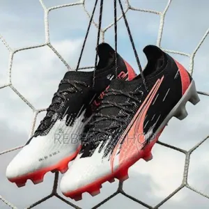 Paires De Crampons Puma