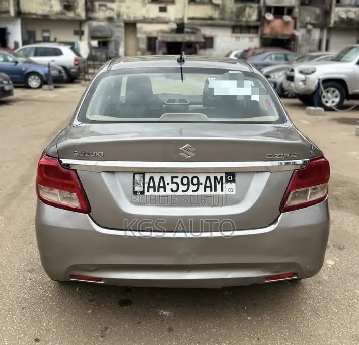 Suzuki Dzire 2023 Gris