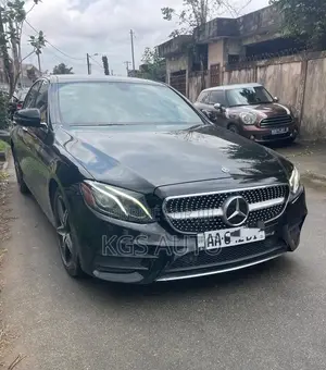 Mercedes-Benz C300 2020 Noir Mat