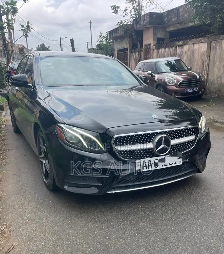 Mercedes-Benz C300 2020 Noir Mat