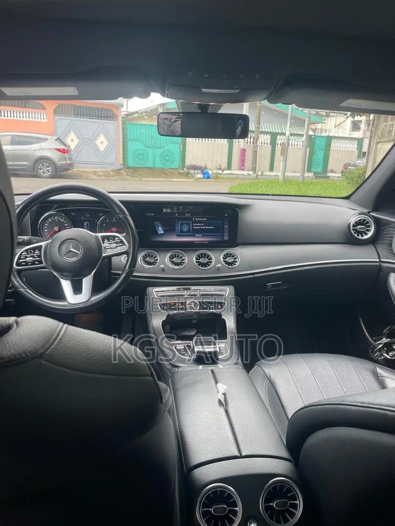 Mercedes-Benz C300 2020 Noir Mat