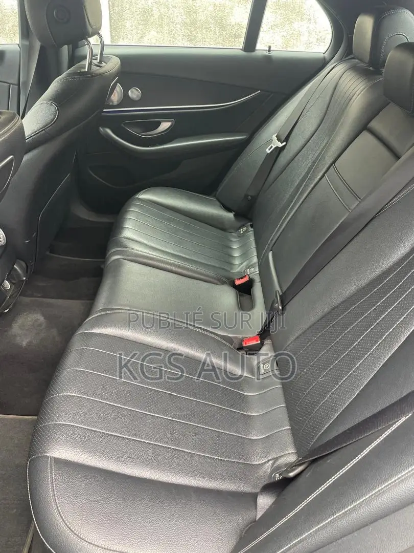 Mercedes-Benz C300 2020 Noir Mat