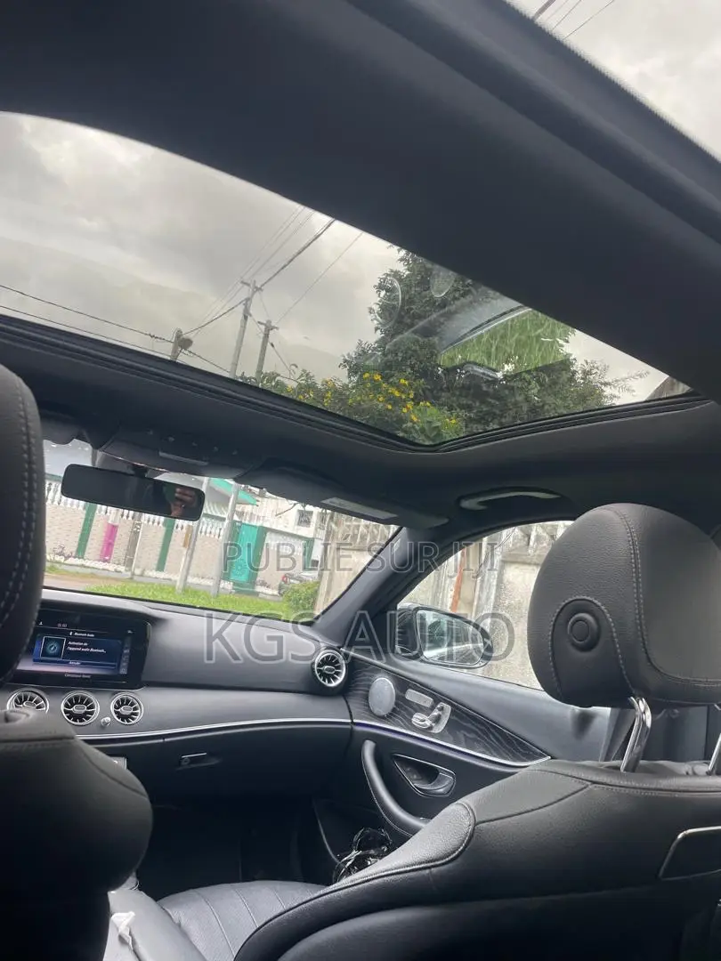 Mercedes-Benz C300 2020 Noir Mat