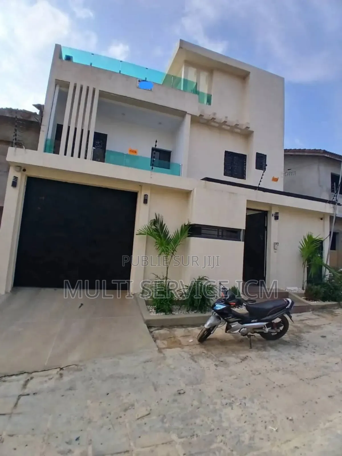 6chbre Duplex dans Ismaël Coulibaly, Cocody à Vendre