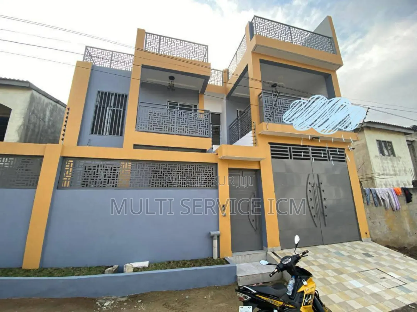 6chbre Duplex dans Bingerville Hôpital à Vendre