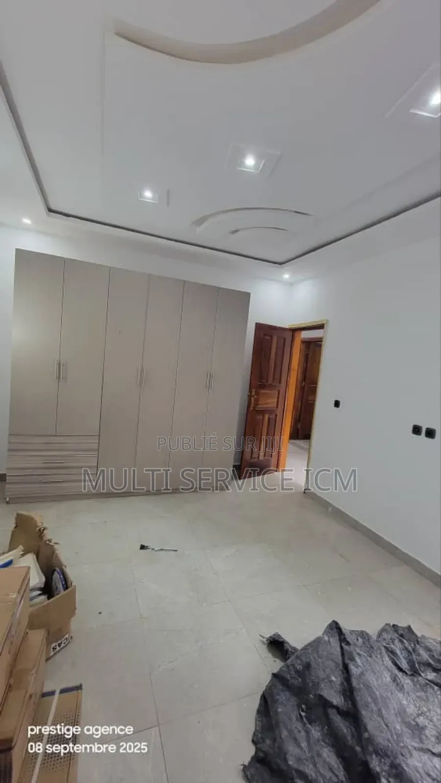 6chbre Duplex dans Bingerville Hôpital à Vendre