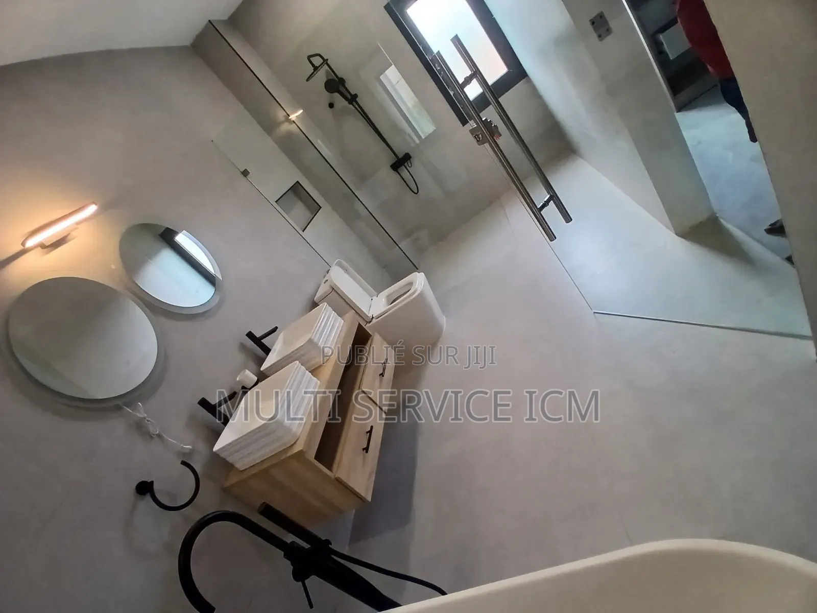 6chbre Duplex dans Bingerville Hôpital à Vendre