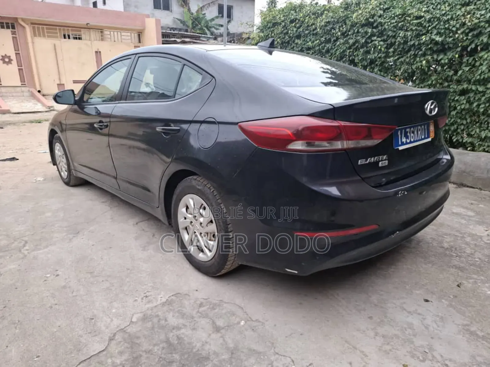 Hyundai Elantra 2017 Black