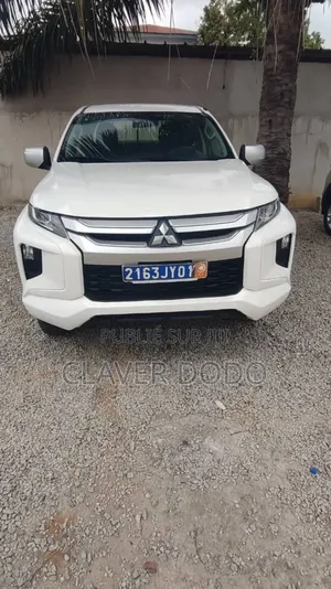 Photo - Mitsubishi L200 2020 Blanc