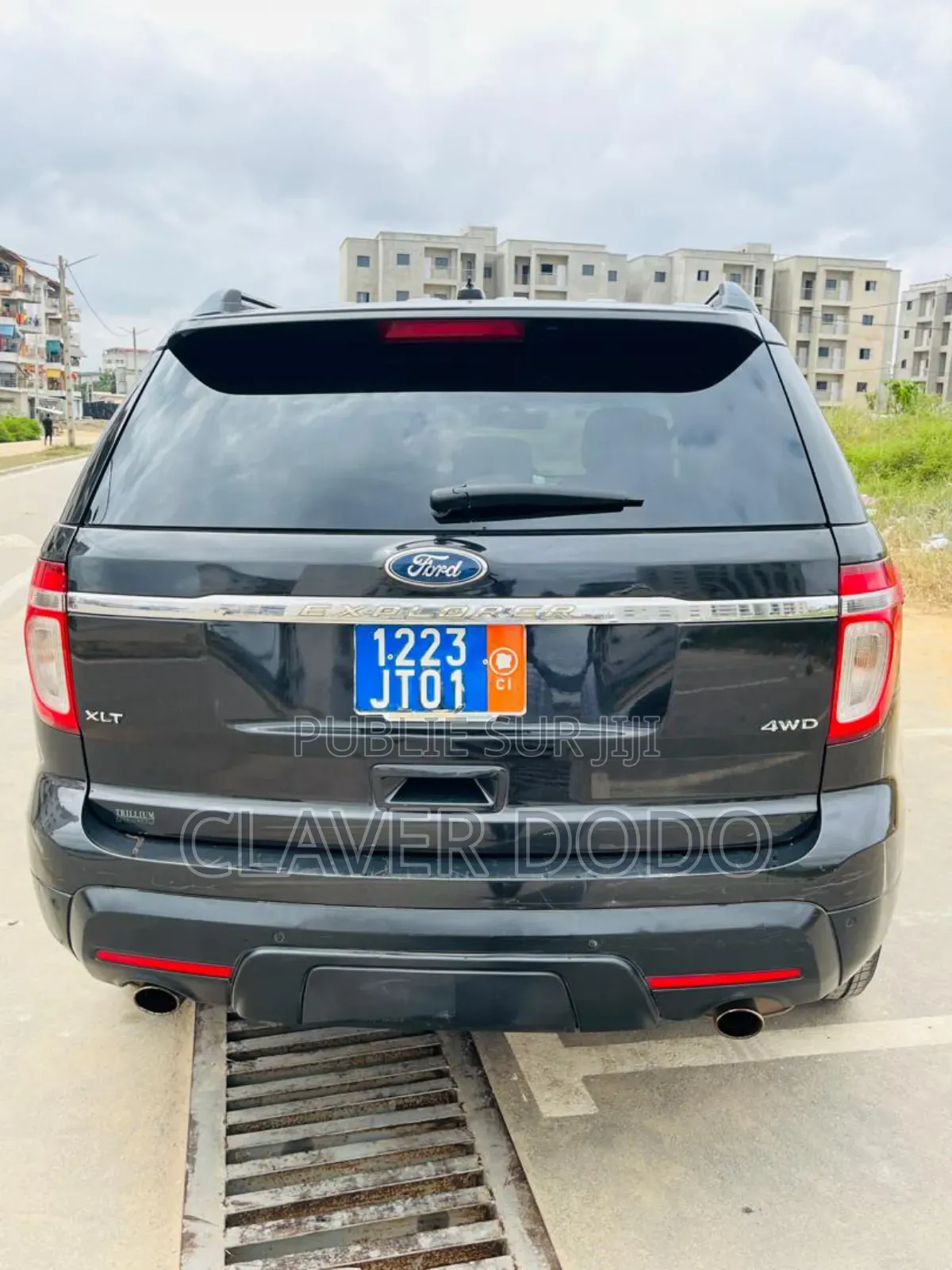 Ford Explorer 2011 Black