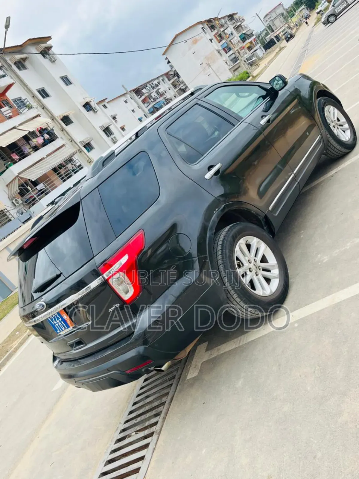 Ford Explorer 2011 Black