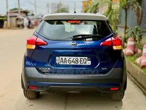 Nissan Kicks 2019 Blue