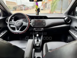 Nissan Kicks 2019 Blue