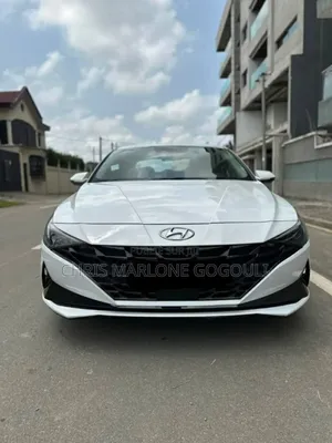Hyundai Avante 2022 Blanc
