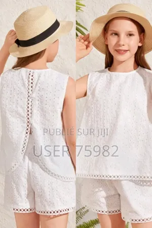 Photo - Vêtement Class en Dentelle Pour Fille De 4-5ans